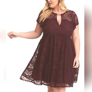 Torrid Dress Plus 2 2X NWT Burgundy Wine Lace Knee Fit & Flare Empire NWT